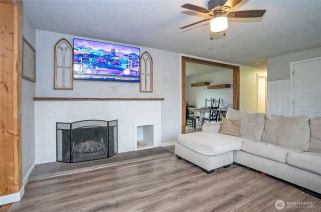 17016 6th Avenue Ct E, Spanaway, WA 98387