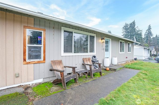 17016 6th Avenue Ct E, Spanaway, WA 98387