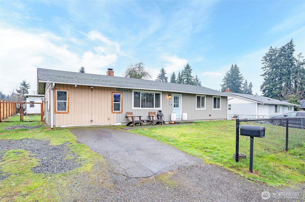 17016 6th Avenue Ct E, Spanaway, WA 98387
