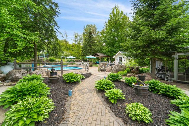 E2538 NELSON ROAD, Waupaca, WI 54981