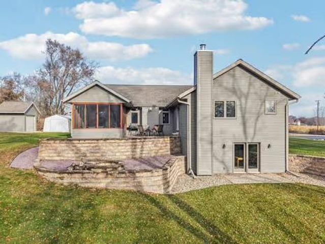 N1639 Fjord Circle, Prairie Du Sac, WI 53578