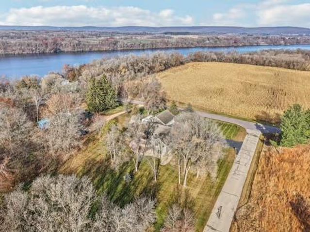 N1639 Fjord Circle, Prairie Du Sac, WI 53578