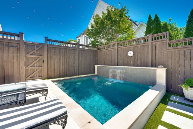 3716 Benham Ave, Nashville, TN 37215