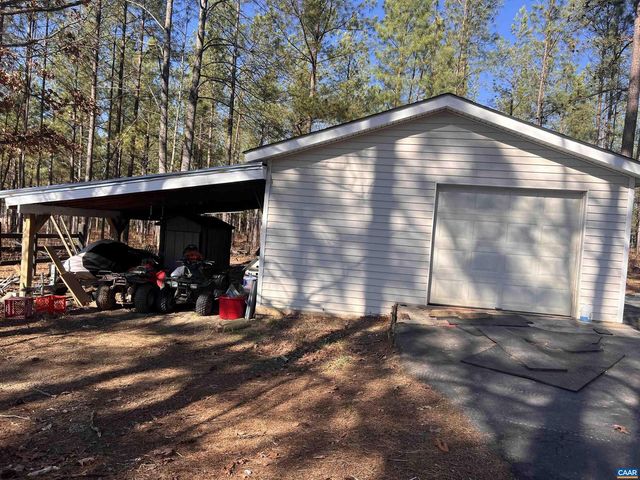 651 KENTS MILL RD, Louisa, VA 23093