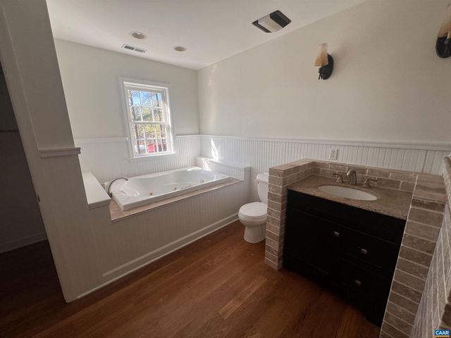 651 KENTS MILL RD, Louisa, VA 23093