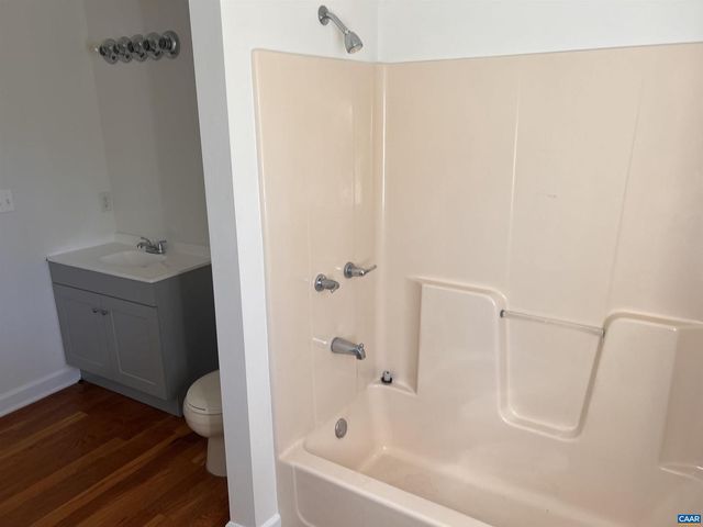 651 KENTS MILL RD, Louisa, VA 23093