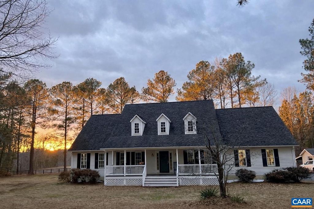 651 KENTS MILL RD, Louisa, VA 23093