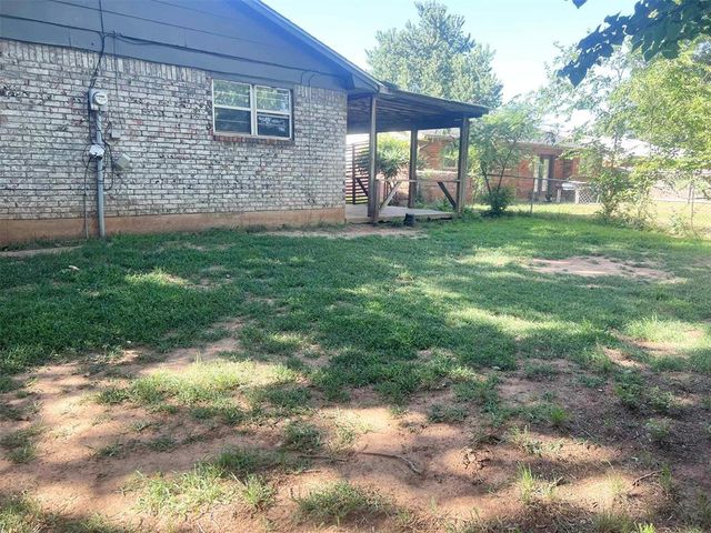 413 Meadow Lake Drive, Edmond, OK 73003