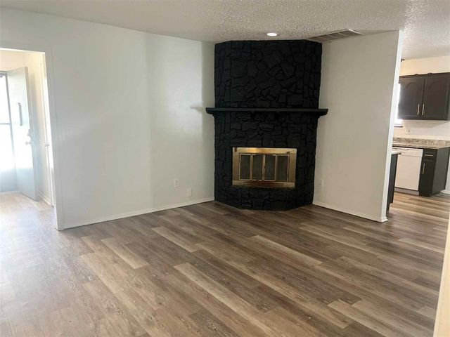 413 Meadow Lake Drive, Edmond, OK 73003