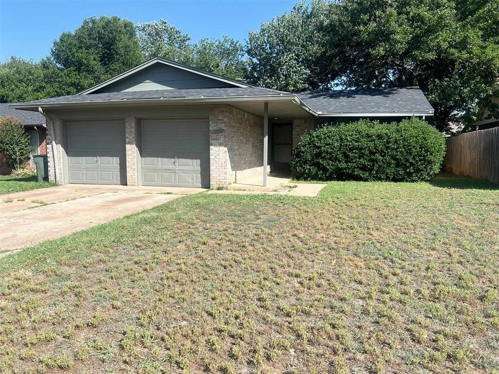 413 Meadow Lake Drive, Edmond, OK 73003