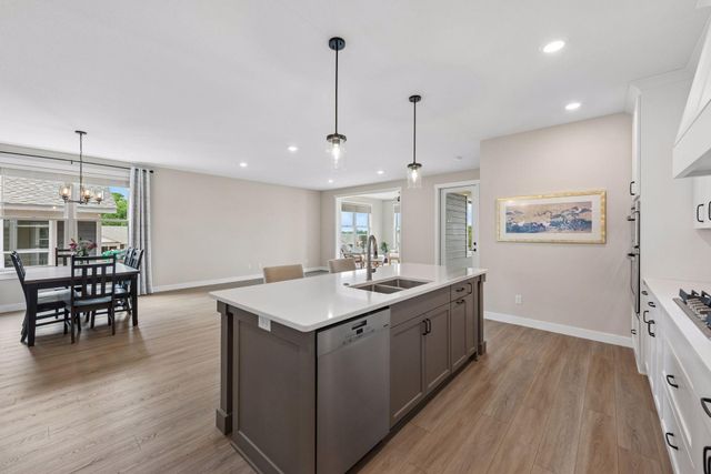 1427 Kasilof Court, River Falls, WI 54022