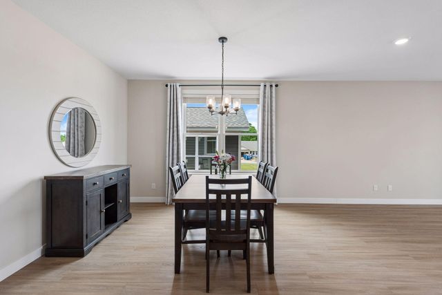 1427 Kasilof Court, River Falls, WI 54022