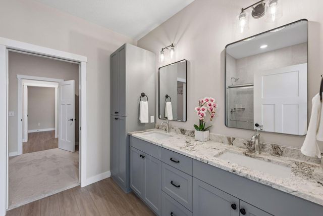 1427 Kasilof Court, River Falls, WI 54022