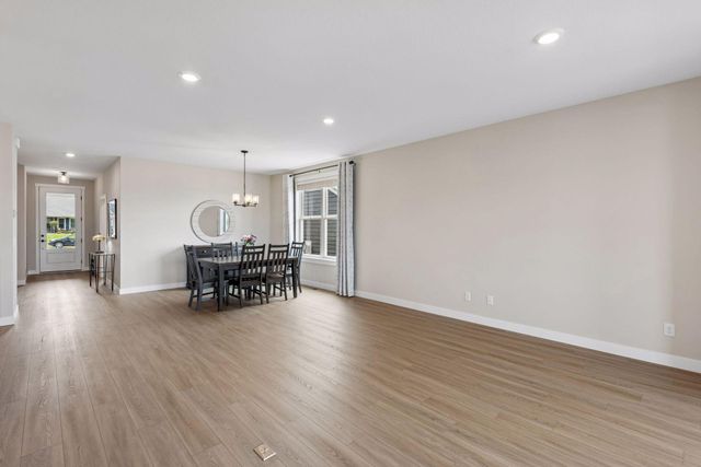 1427 Kasilof Court, River Falls, WI 54022