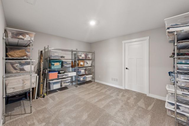 1427 Kasilof Court, River Falls, WI 54022