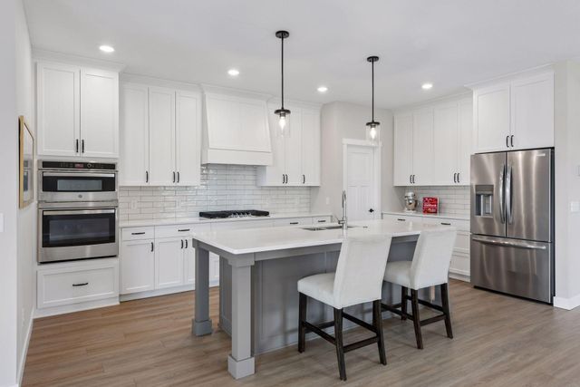1427 Kasilof Court, River Falls, WI 54022
