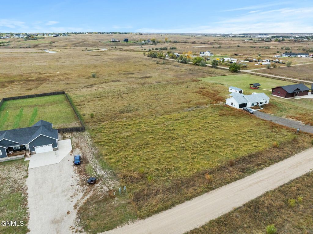 5489 Matthew Avenue, Williston, ND 58801 photo 14