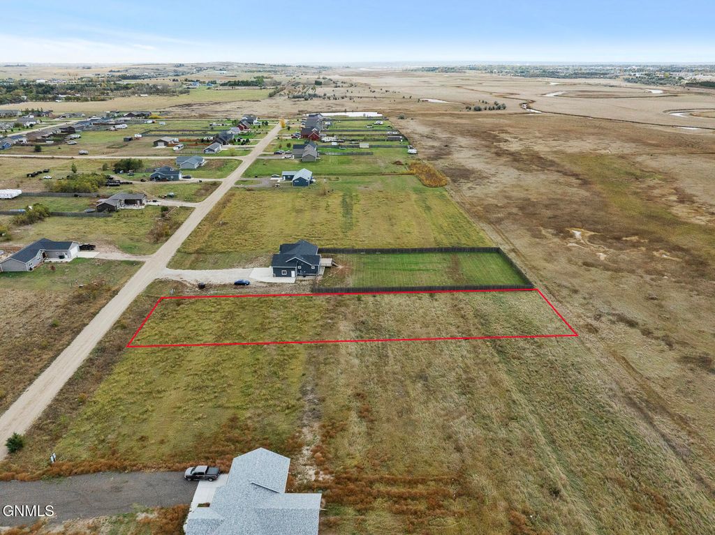 5489 Matthew Avenue, Williston, ND 58801 photo 22