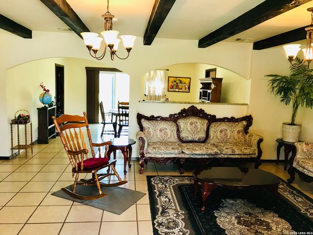 1215 RED GATE DR, San Antonio, TX 78264