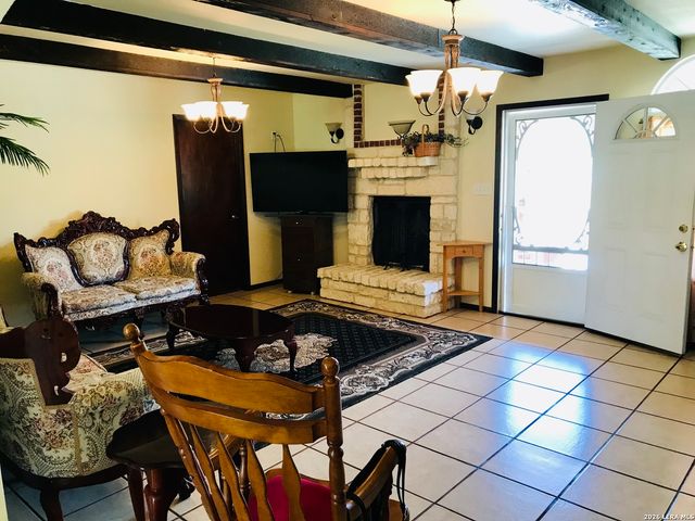 1215 RED GATE DR, San Antonio, TX 78264