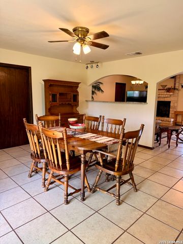 1215 RED GATE DR, San Antonio, TX 78264