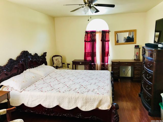 1215 RED GATE DR, San Antonio, TX 78264