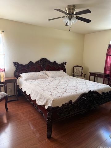 1215 RED GATE DR, San Antonio, TX 78264