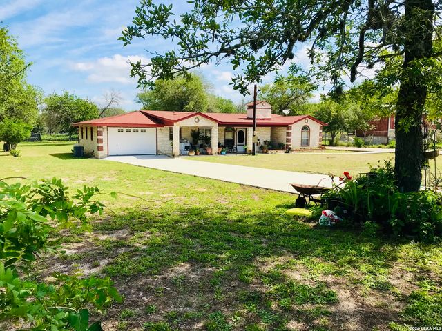 1215 RED GATE DR, San Antonio, TX 78264