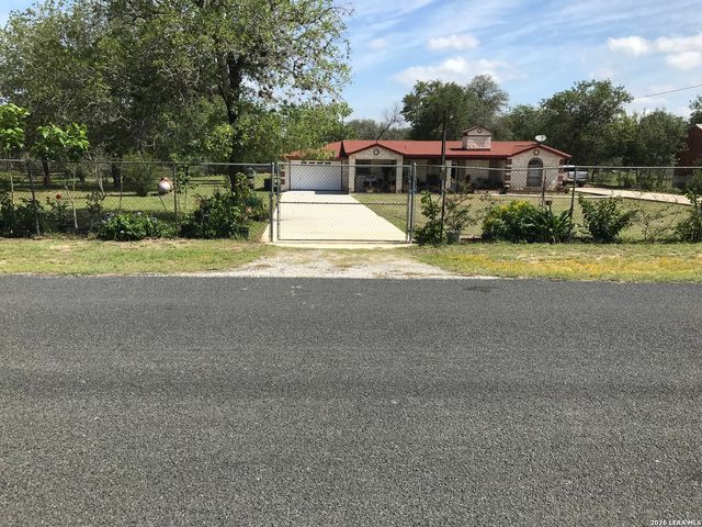 1215 RED GATE DR, San Antonio, TX 78264
