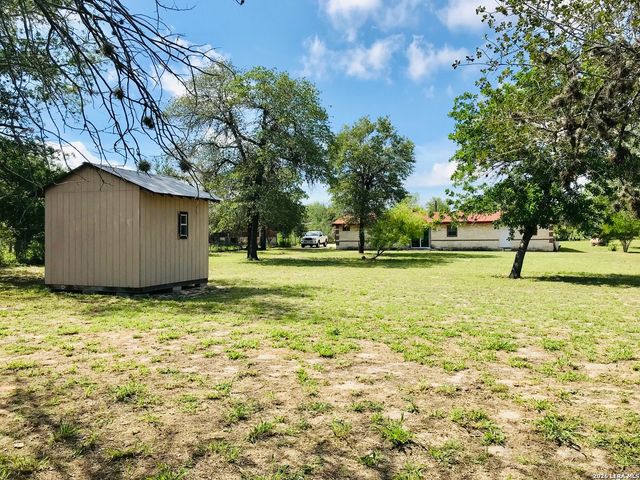 1215 RED GATE DR, San Antonio, TX 78264