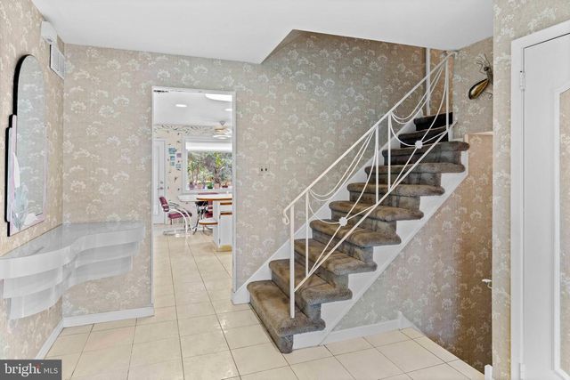 1018 CORN CRIB DR, Huntingdon Valley, PA 19006