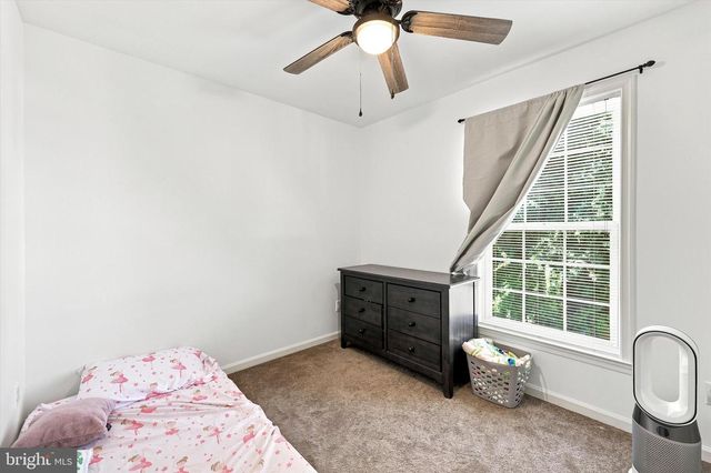 30 DUTTONVIEW RD, Aston, PA 19014