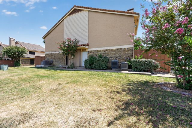 2632 Piedras, Irving, TX 75038
