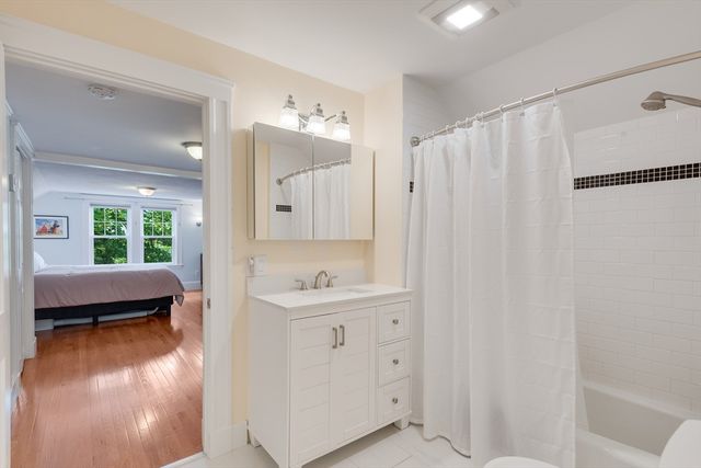 46 Hall Ave 2, Watertown, MA 02472