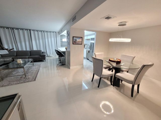 18071 Biscayne Boulevard 1801, Aventura, FL 33160