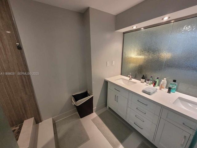 18071 Biscayne Boulevard 1801, Aventura, FL 33160