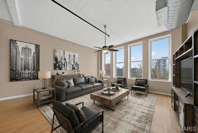 1501 Locust Street 408, St Louis, MO 63103