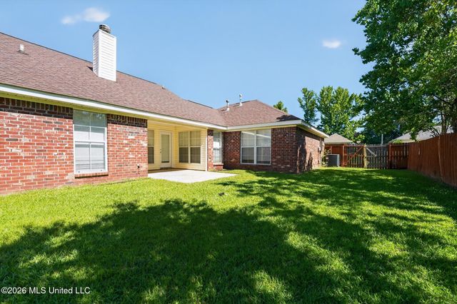 638 Oak Ridge Way, Pearl, MS 39208