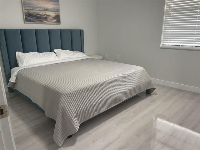 1721 Whitehall Dr 404, Davie, FL 33324