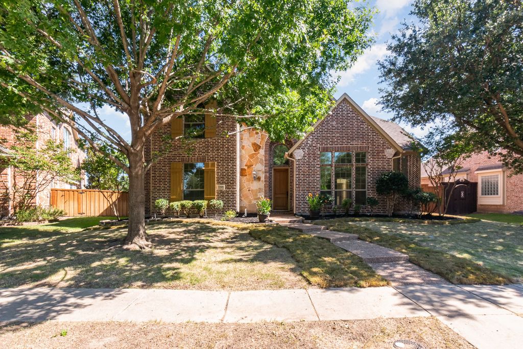 2295 Sandy Creek Drive, Frisco, TX 75033