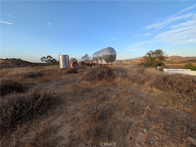16690 Harris, Perris, CA 92570