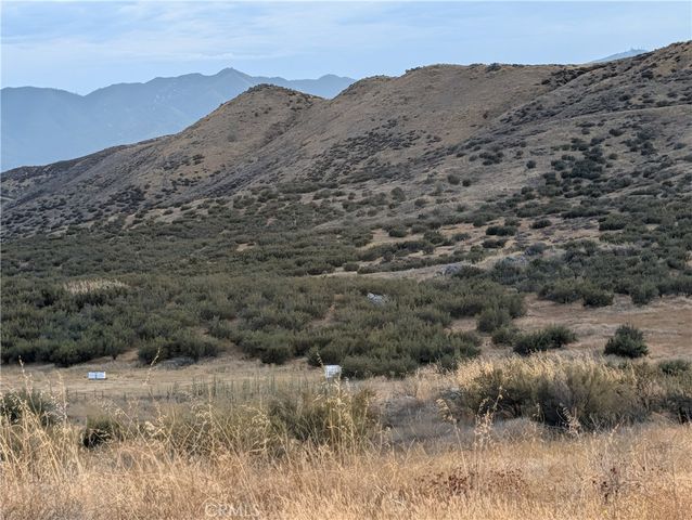 16690 Harris, Perris, CA 92570