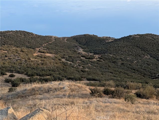 16690 Harris, Perris, CA 92570