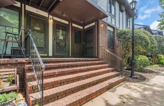 70 Farm Rd, Hillsborough Twp., NJ 08844
