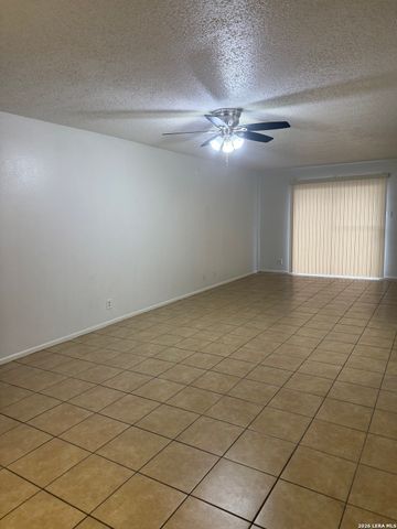 923 Vance Jackson, San Antonio, TX 78201