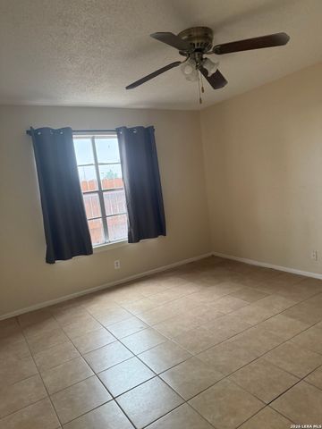 923 Vance Jackson, San Antonio, TX 78201