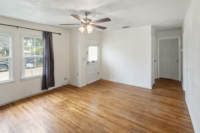 1141 W Mcneill Street, Stephenville, TX 76401
