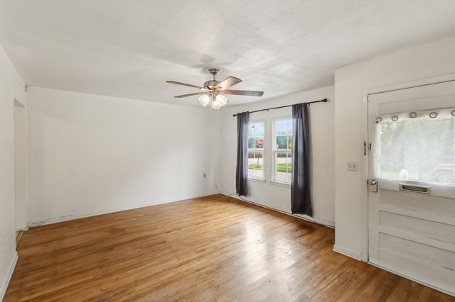 1141 W Mcneill Street, Stephenville, TX 76401