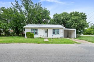 1141 W Mcneill Street, Stephenville, TX 76401