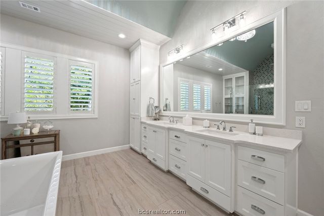3743 Chaco Canyon Drive, College Station, TX 77845